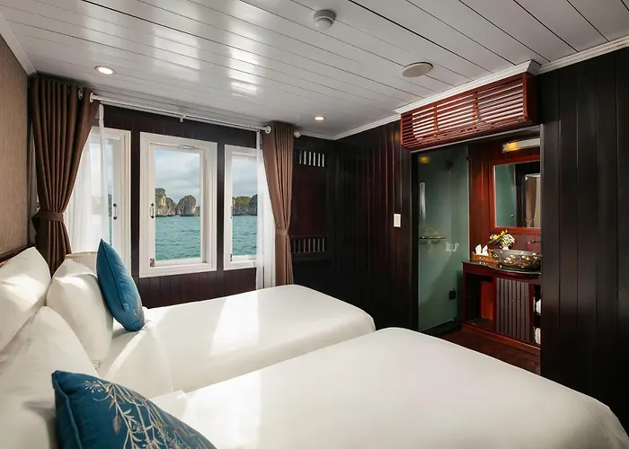 La Regina Classic Cruise 4* Hạ Long