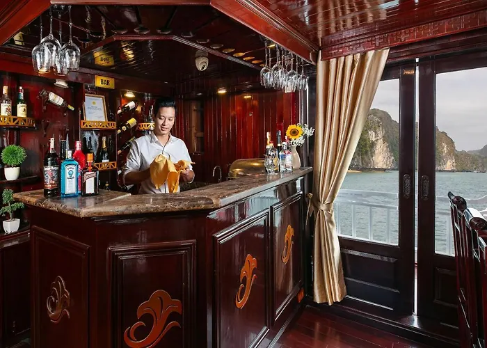 La Regina Classic Cruise Hạ Long