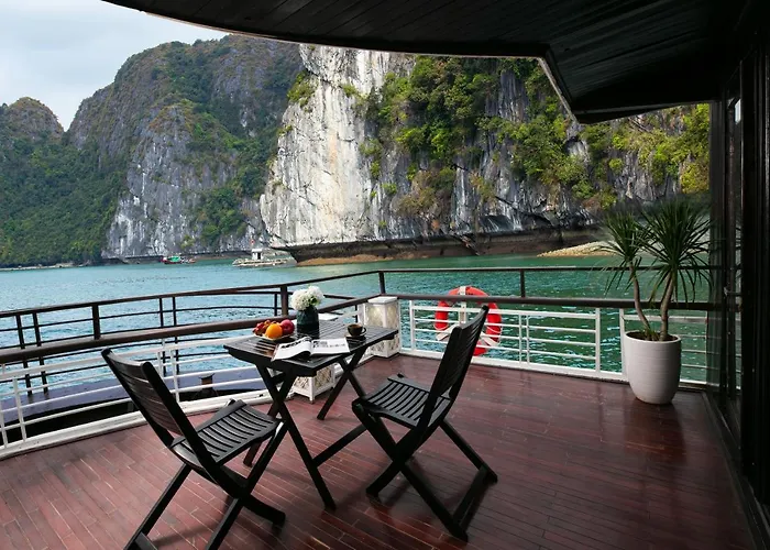 La Regina Classic Cruise Hạ Long