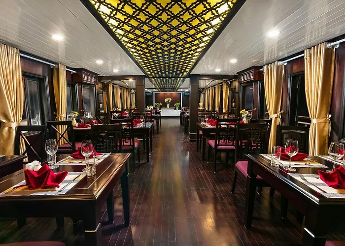  La Regina Classic Cruise Hạ Long