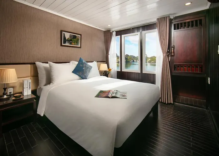 La Regina Classic Cruise Hạ Long