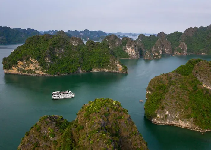 La Regina Classic Cruise  Hạ Long